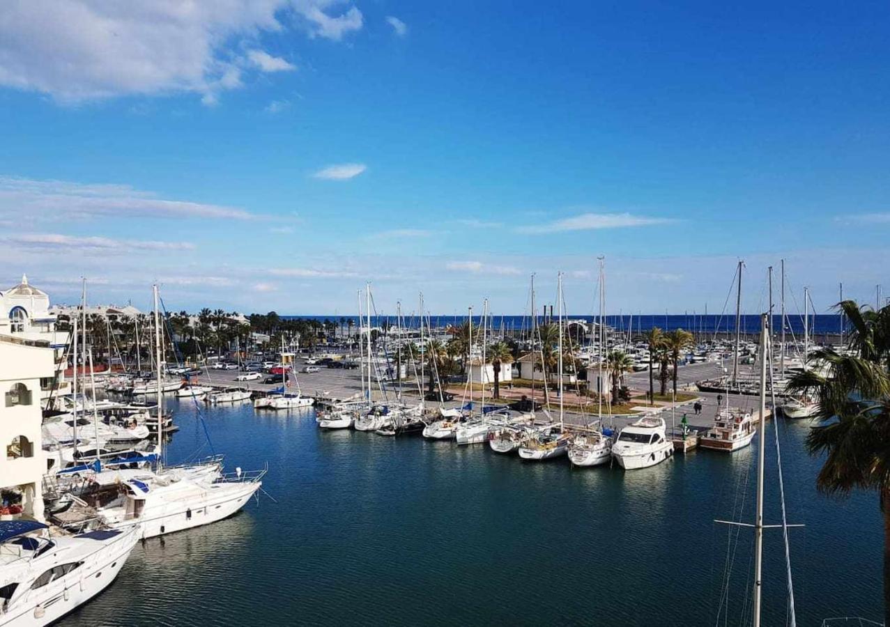 Lujoso Apartamento En De La Isla De Puerto Marina Benalmadena Exterior photo