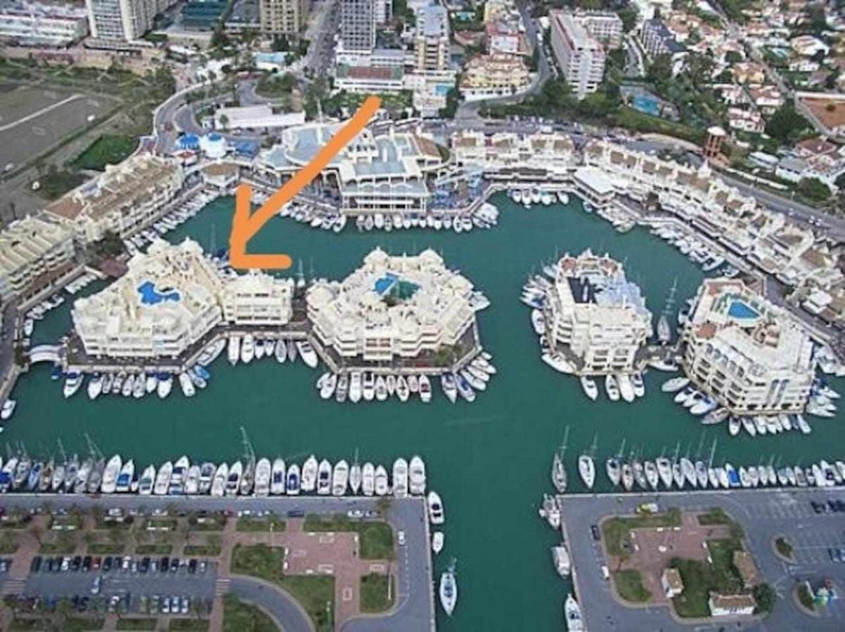 Lujoso Apartamento En De La Isla De Puerto Marina Benalmadena Exterior photo